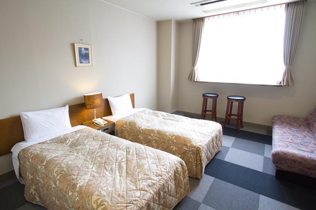 Ishiuchi Yungparunas Hotell Minamiuonuma Eksteriør bilde